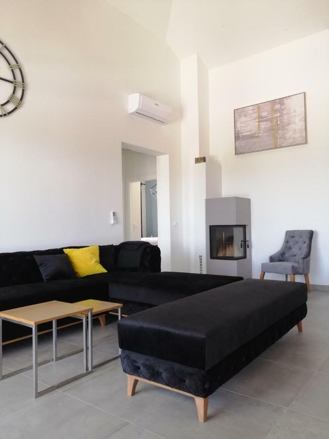 Villa Orao Kaštel Novi Eksteriør bilde