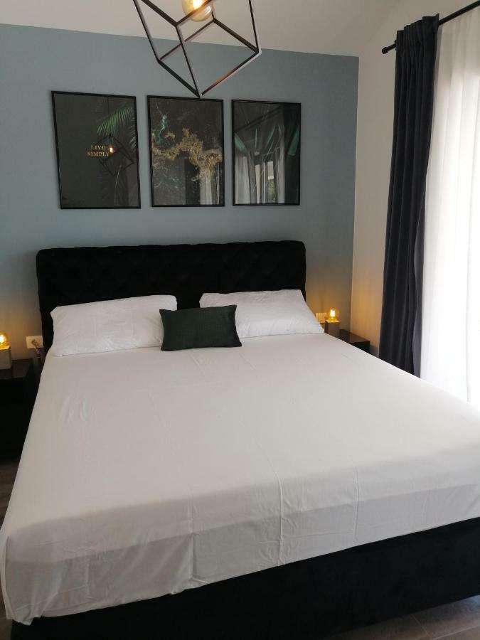 Villa Orao Kaštel Novi Eksteriør bilde