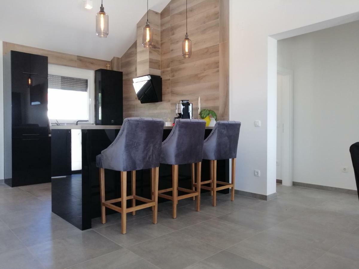 Villa Orao Kaštel Novi Eksteriør bilde