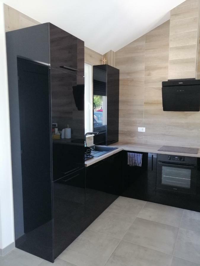 Villa Orao Kaštel Novi Eksteriør bilde