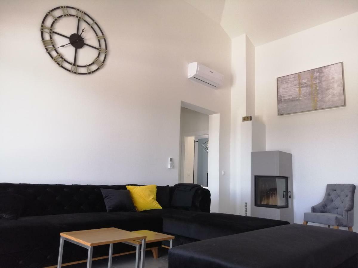 Villa Orao Kaštel Novi Eksteriør bilde