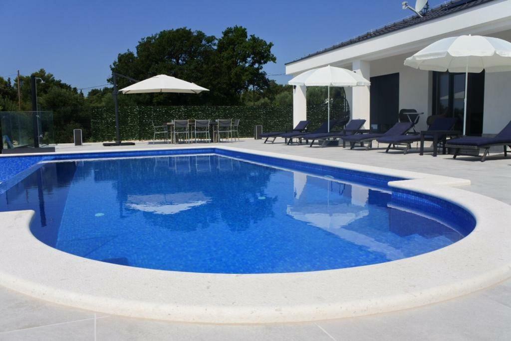 Villa Orao Kaštel Novi Eksteriør bilde