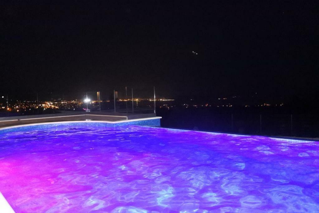 Villa Orao Kaštel Novi Eksteriør bilde